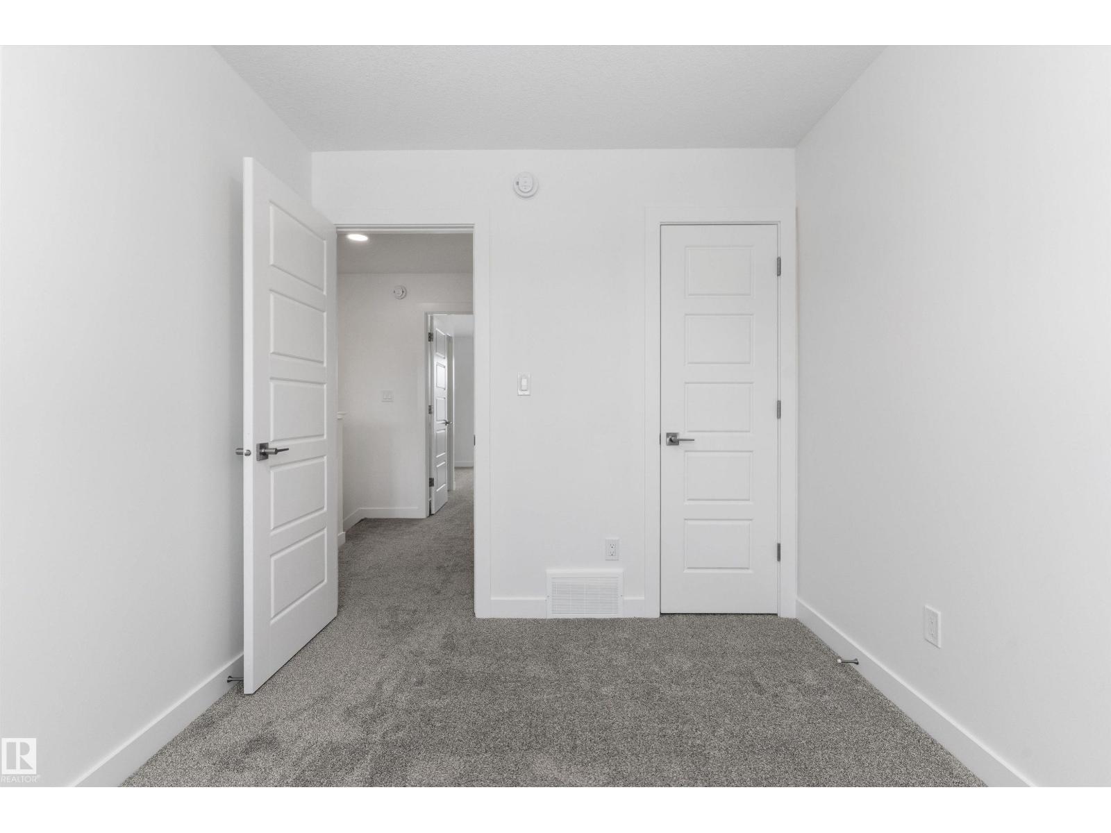 18816 28 Av Nw Property Photo 28