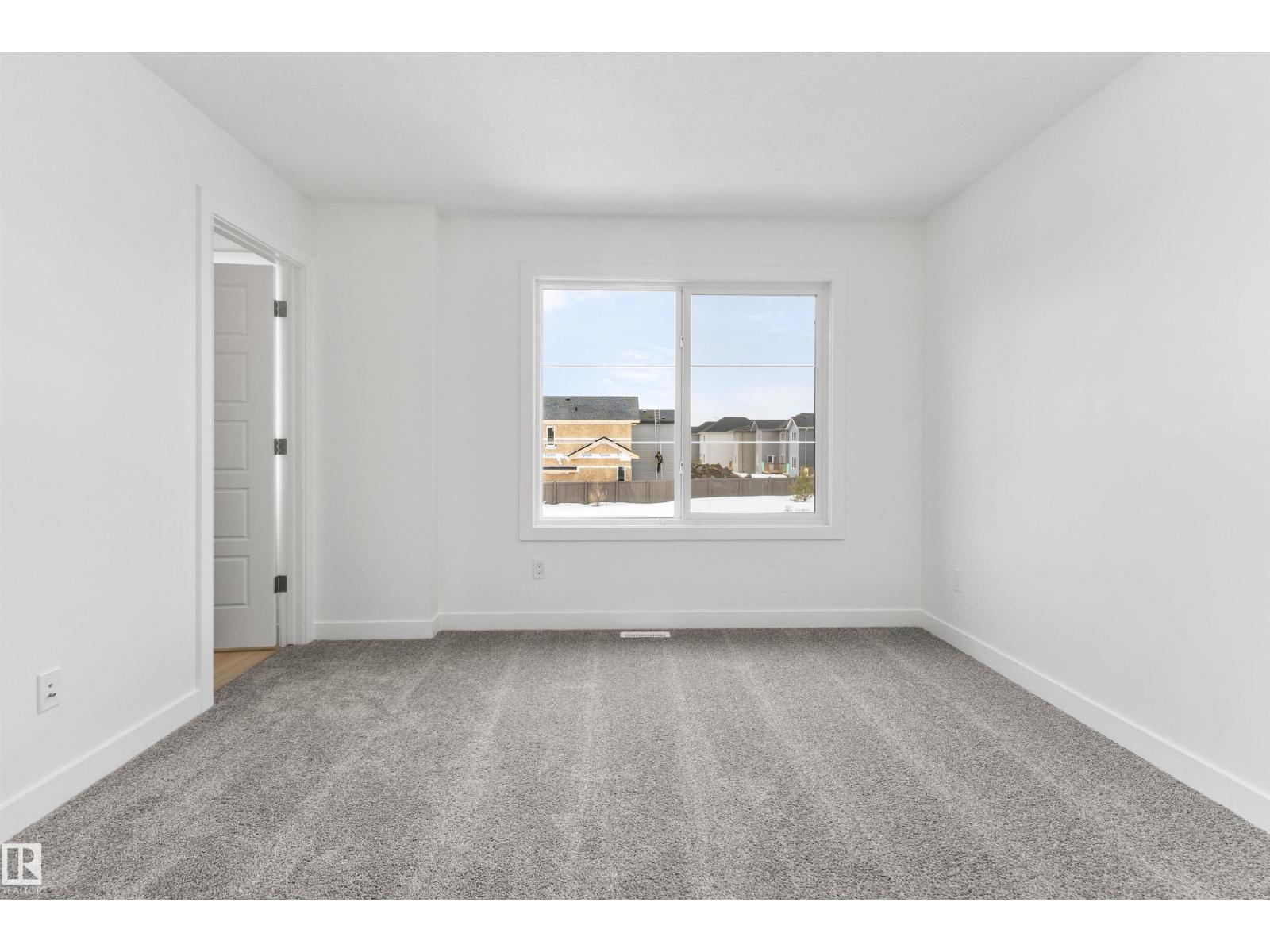 18816 28 Av Nw Property Photo 30