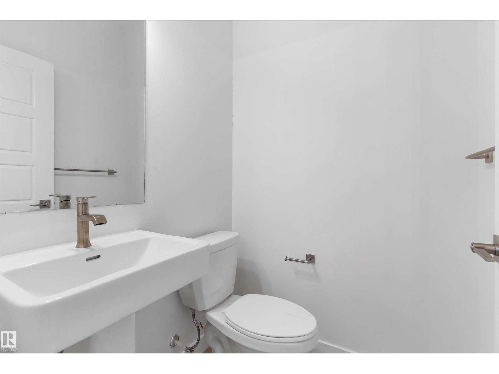 4203 63 St Property Photo 9