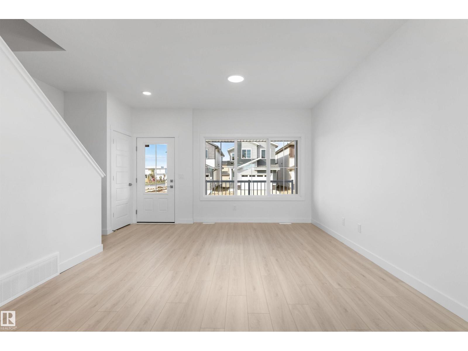 4203 63 St Property Photo 15