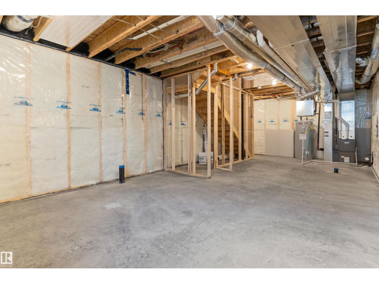 4203 63 St Property Photo 33