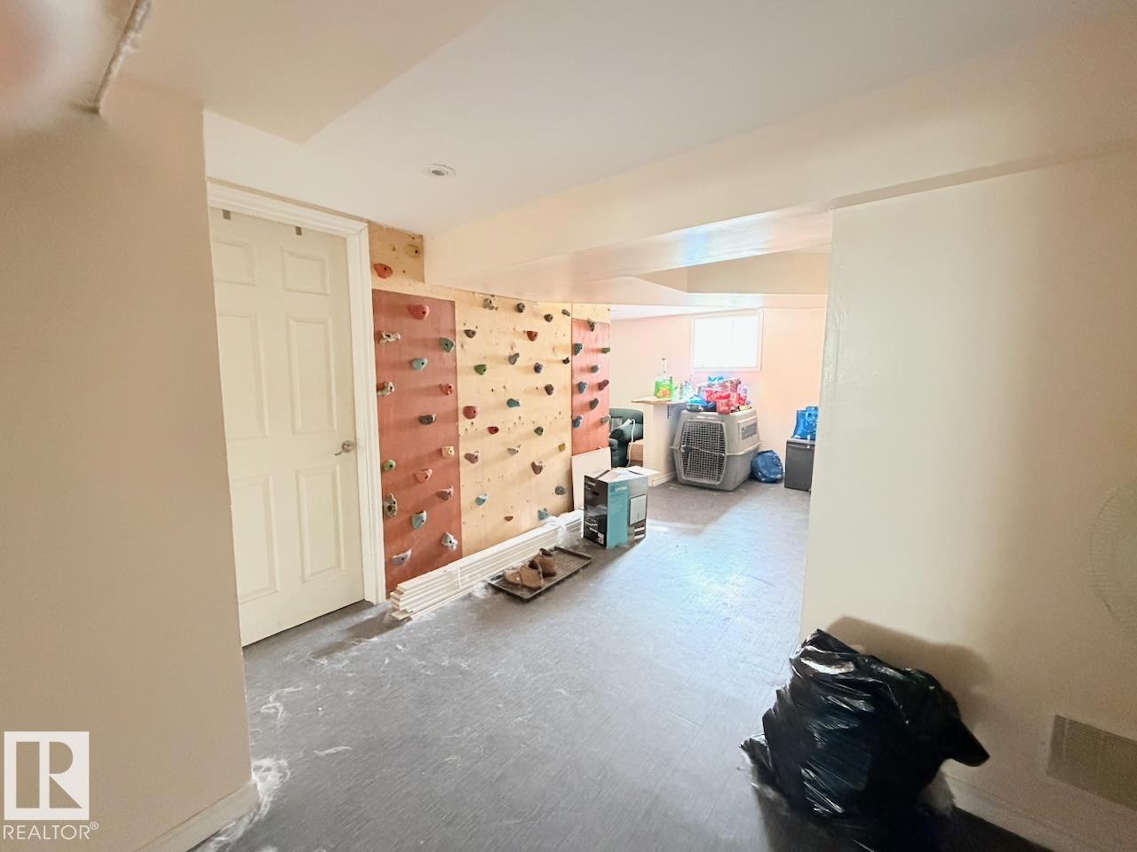 12026 77 St Nw Property Photo 12