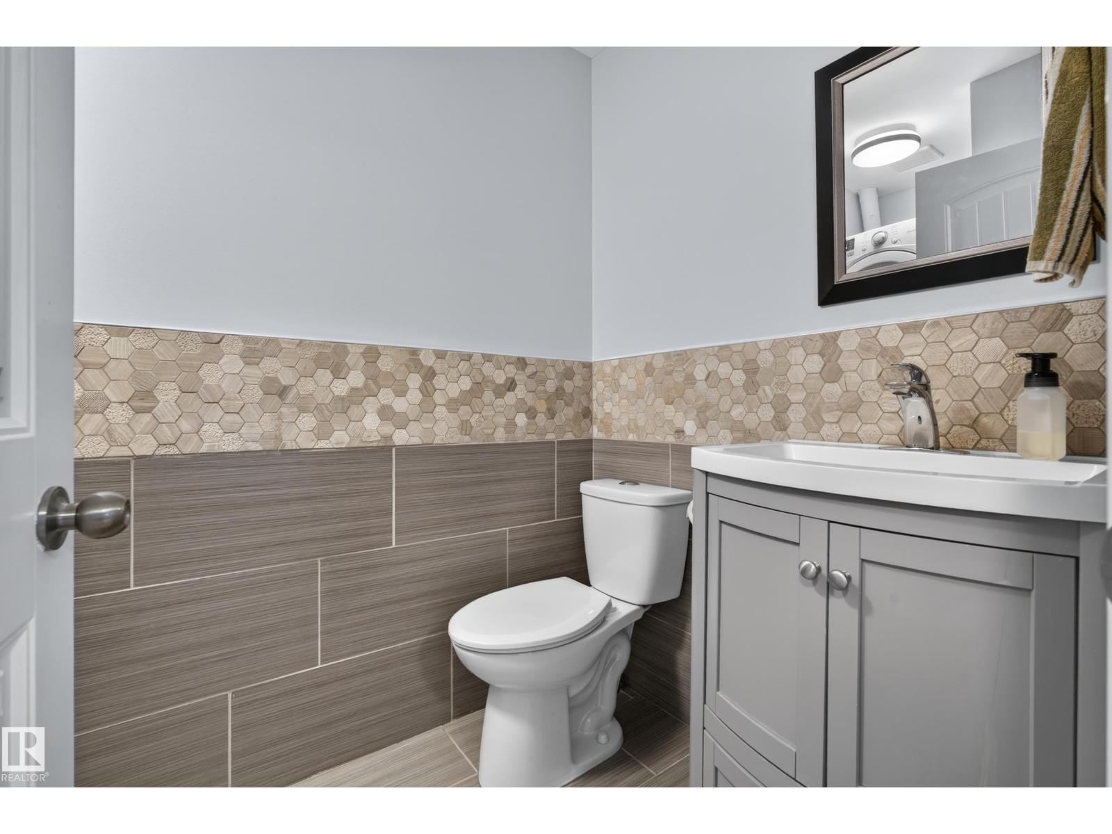 11410 102 Av Nw Property Photo 24