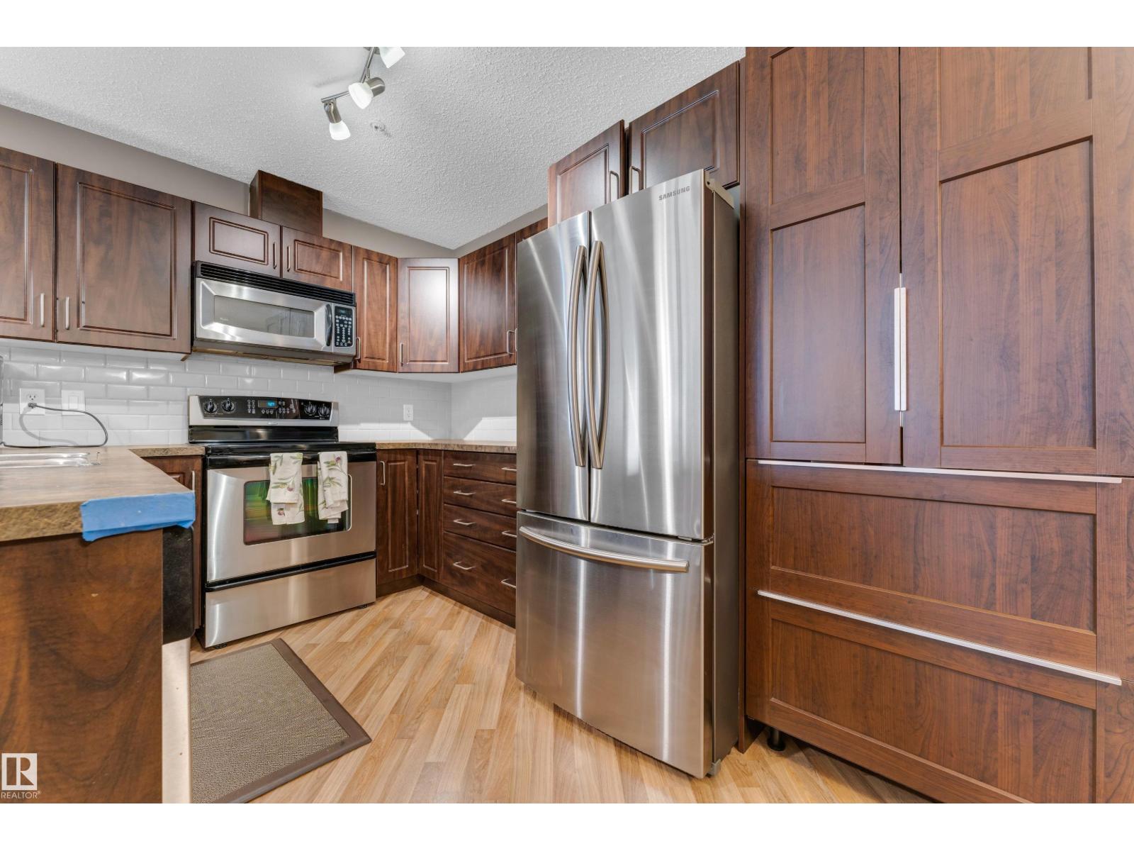 #136 16035 132 St Nw Property Photo 11