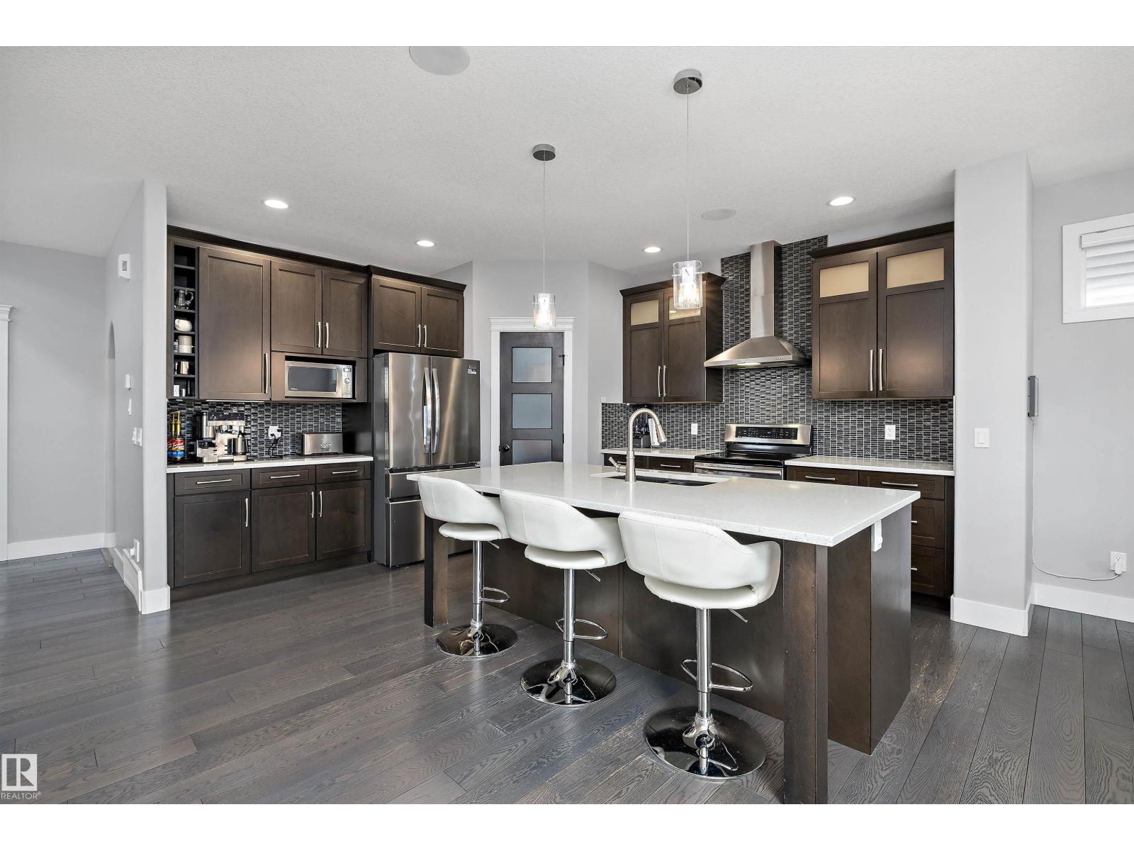 7656 182 Av Nw Property Photo 10