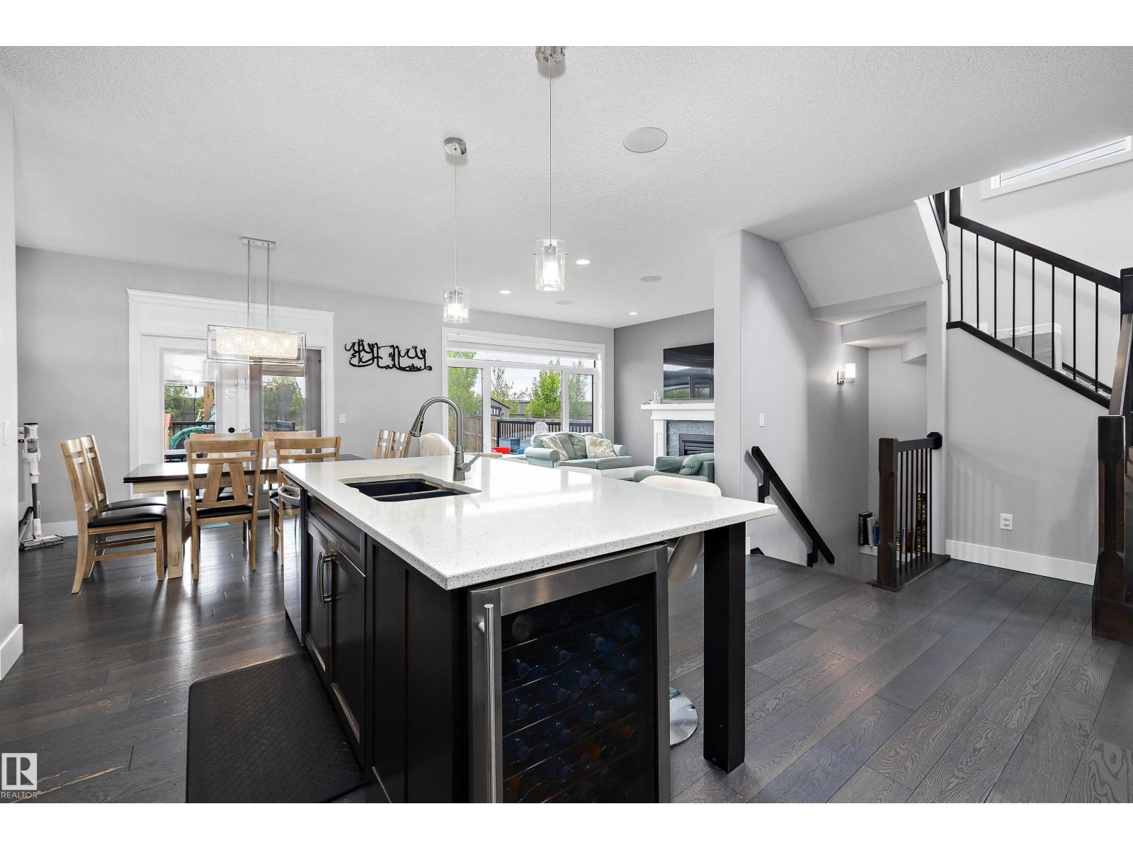 7656 182 Av Nw Property Photo 13