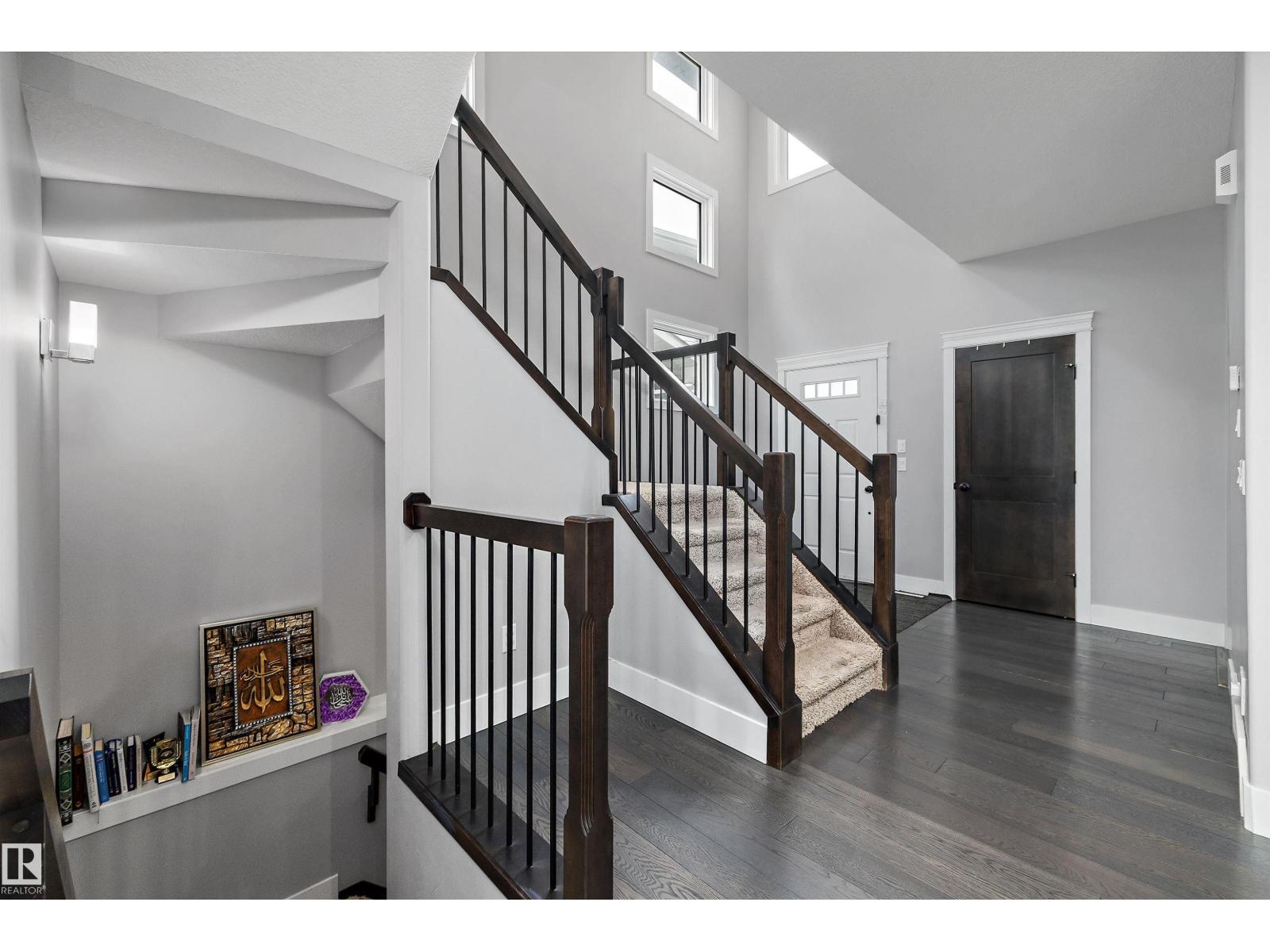 7656 182 Av Nw Property Photo 20
