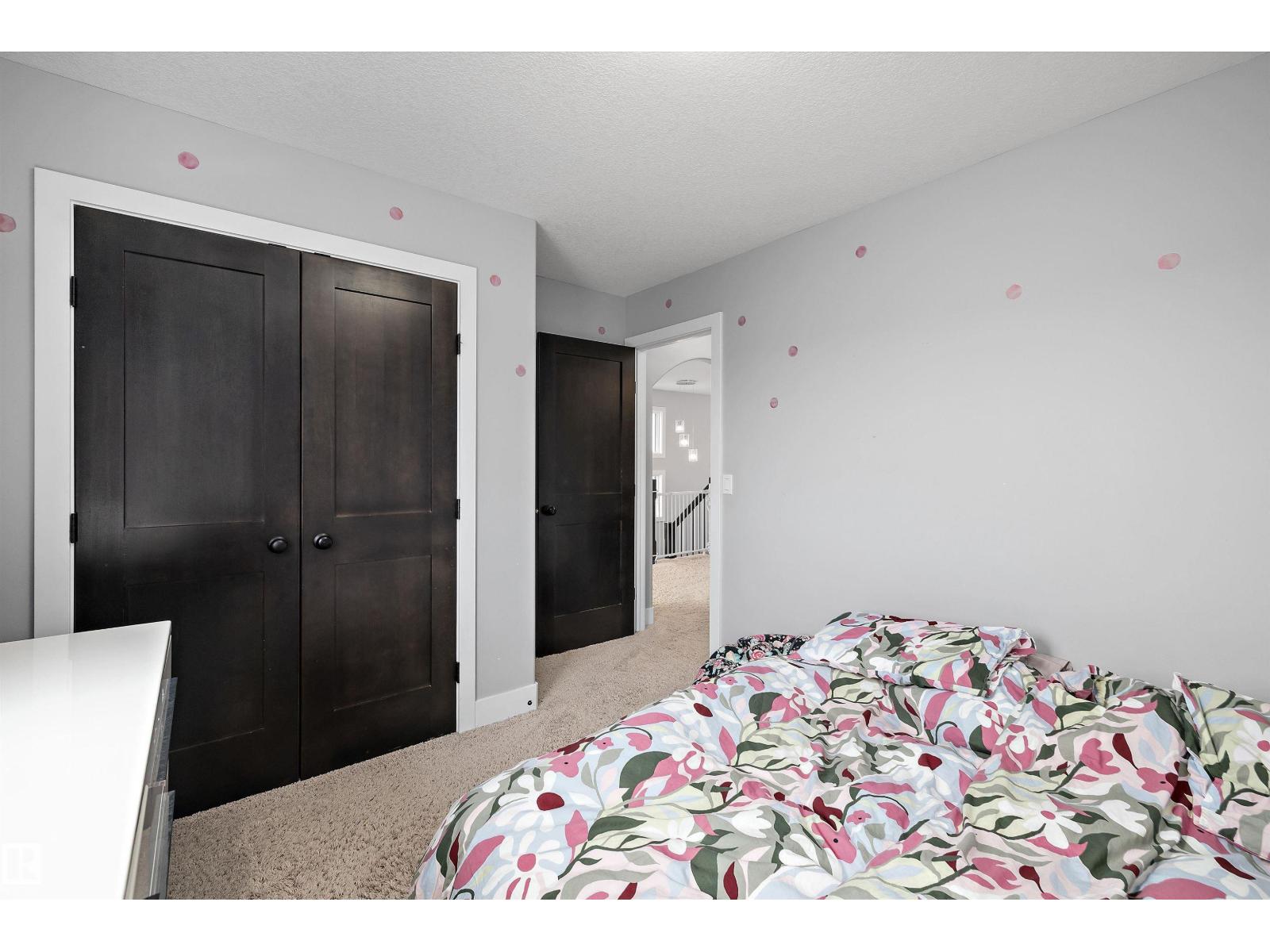 7656 182 Av Nw Property Photo 26