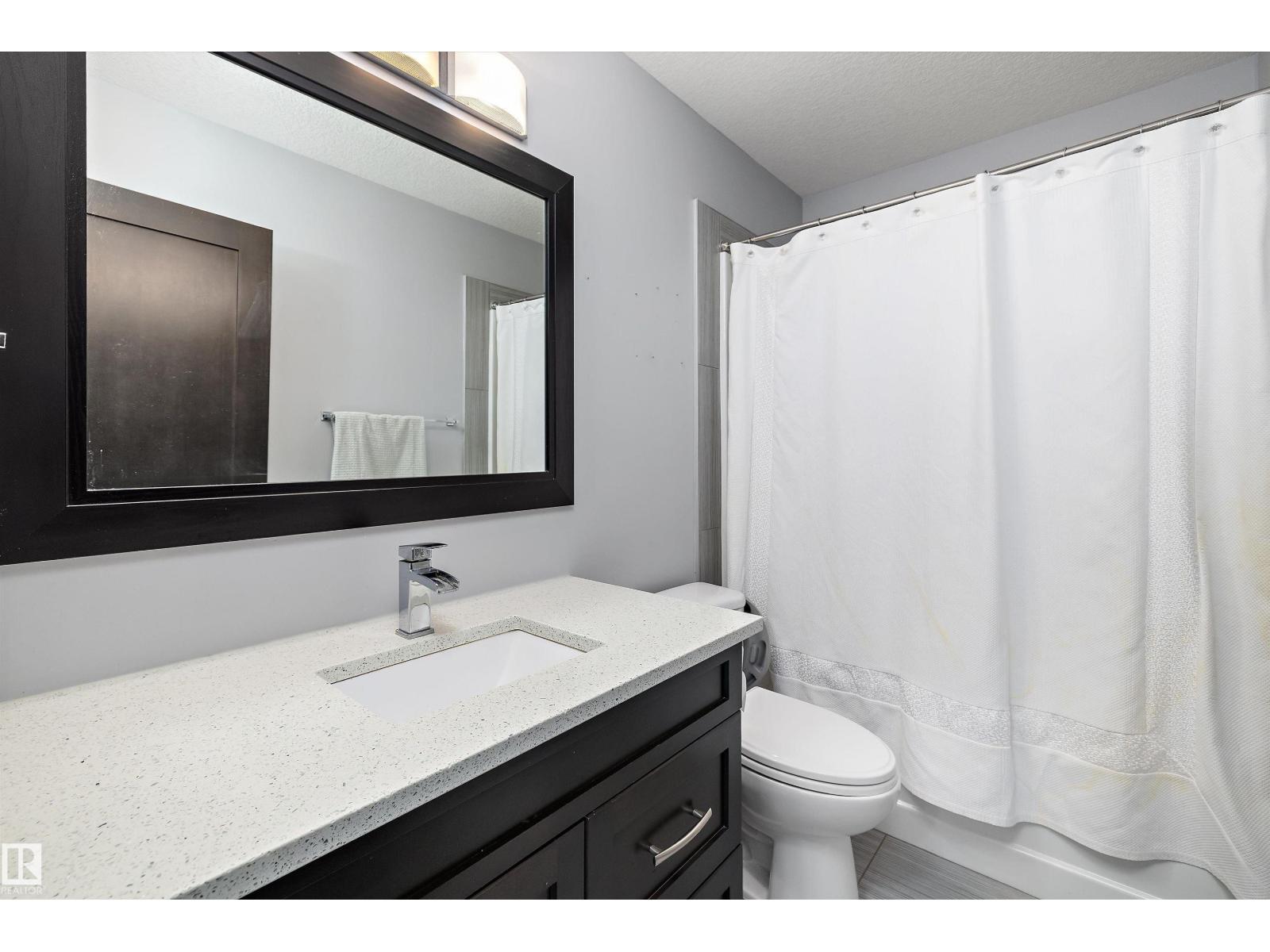 7656 182 Av Nw Property Photo 27