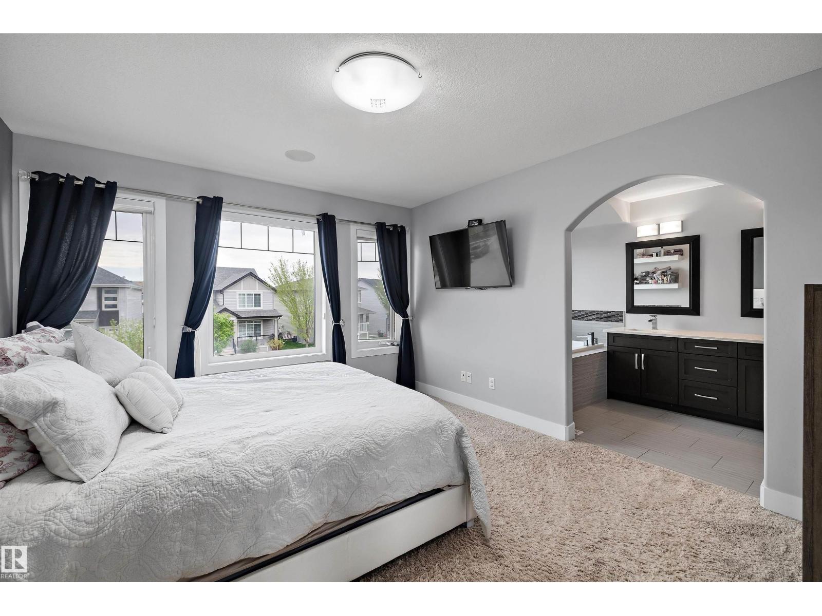 7656 182 Av Nw Property Photo 31