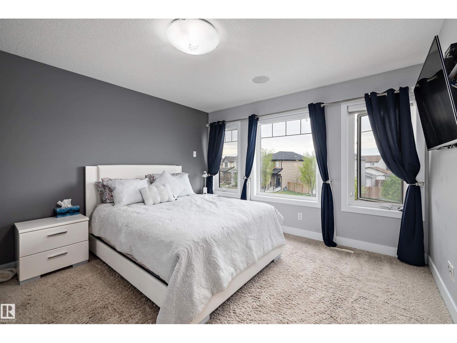 7656 182 Av Nw Property Photo 32