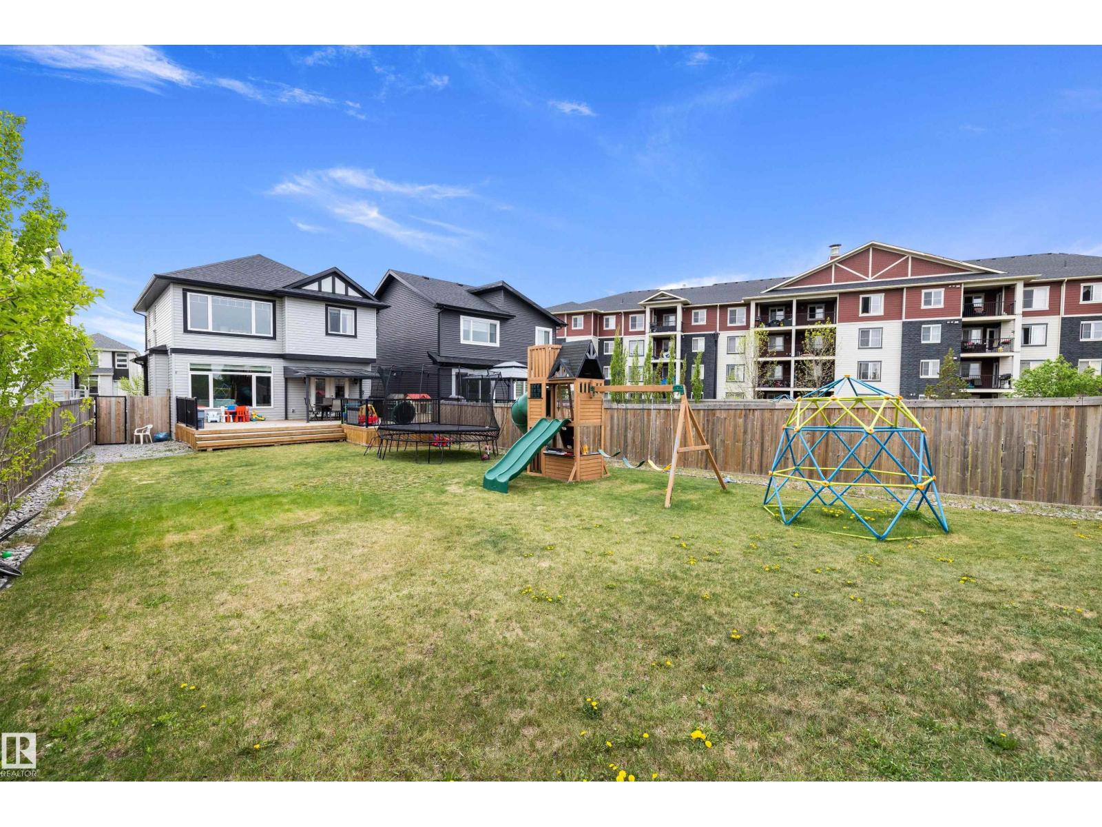 7656 182 Av Nw Property Photo 47