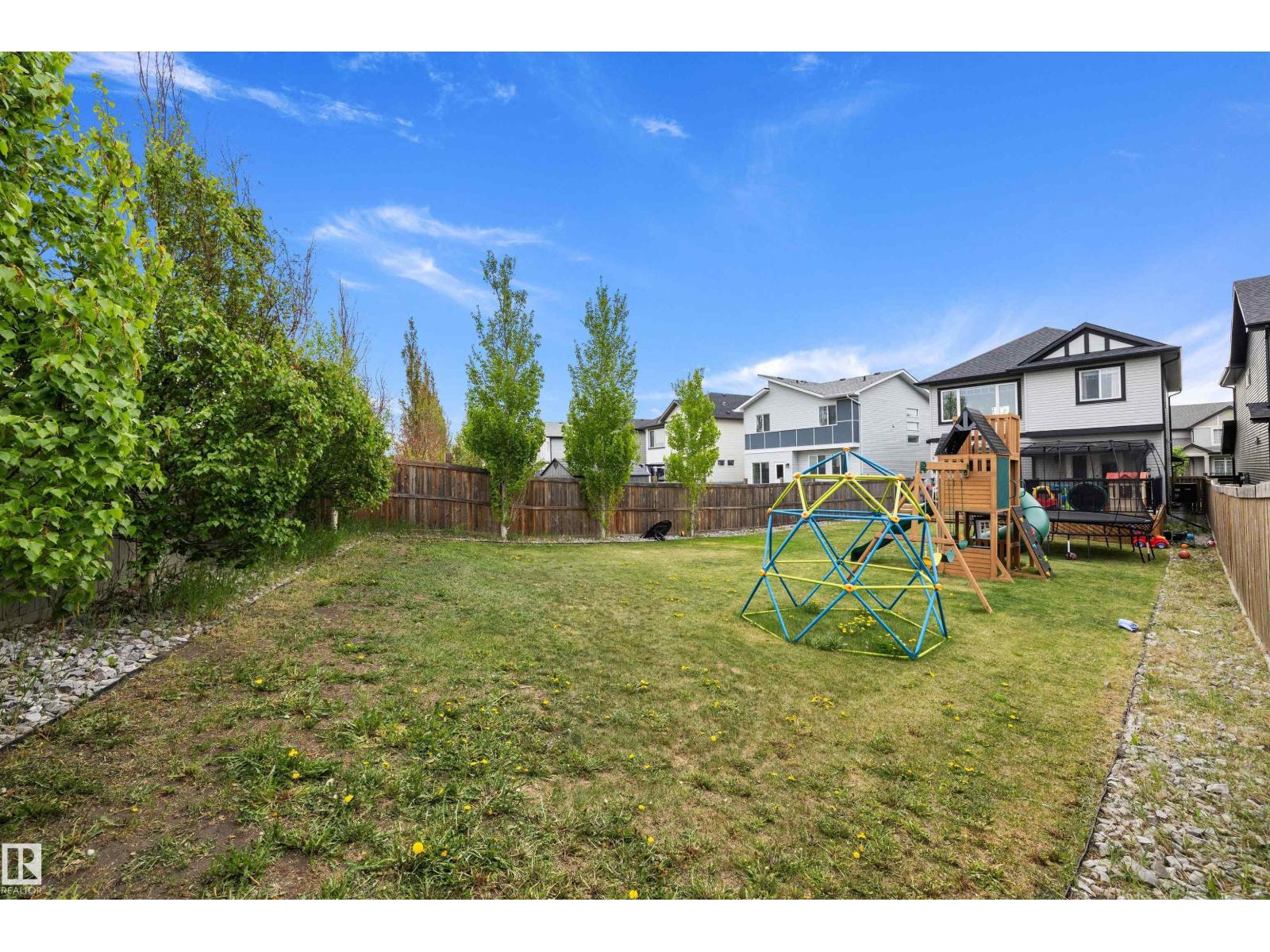 7656 182 Av Nw Property Photo 48
