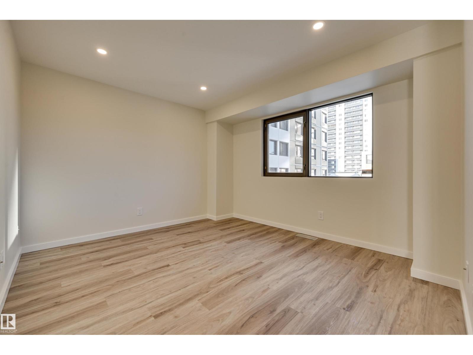 #1 11960 100 Av Nw Property Photo 24