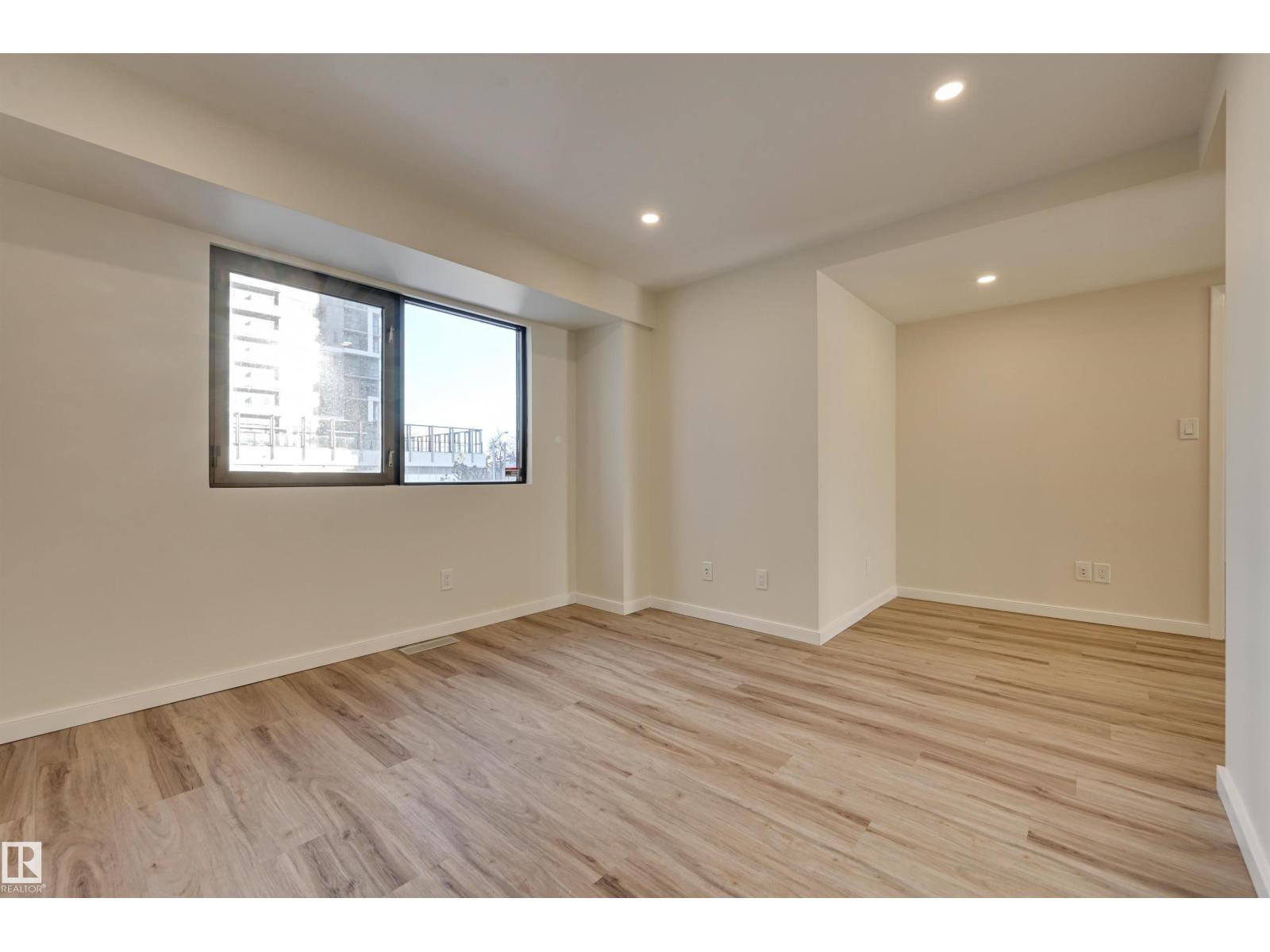 #1 11960 100 Av Nw Property Photo 25