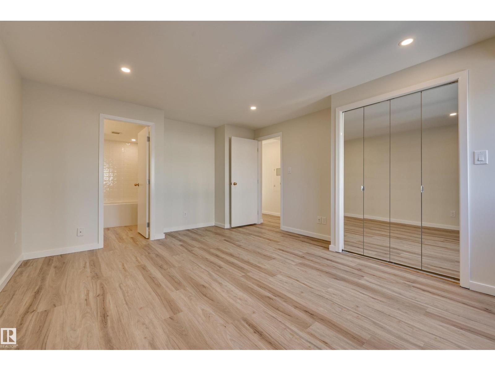 #1 11960 100 Av Nw Property Photo 31
