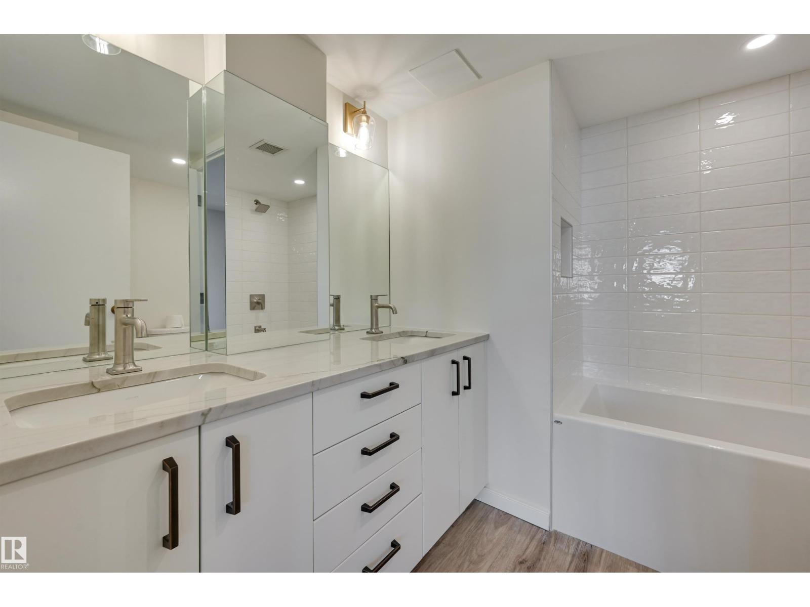 #1 11960 100 Av Nw Property Photo 33