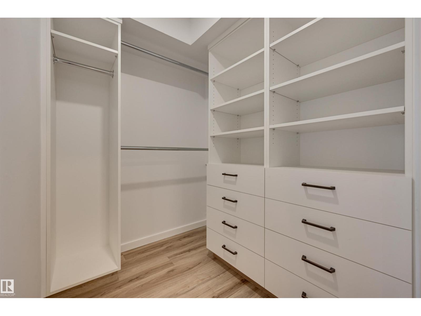 #1 11960 100 Av Nw Property Photo 35