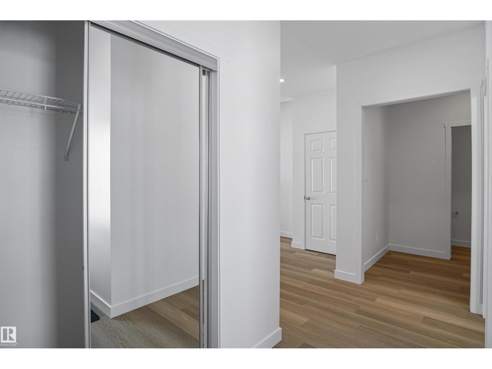 619 Ashgrove Ci Property Photo 2