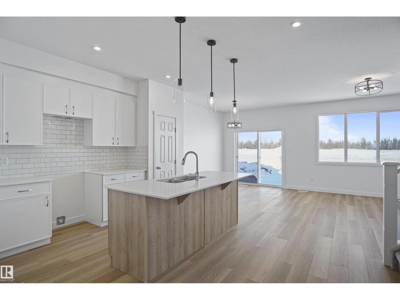 619 Ashgrove Ci Property Photo 7