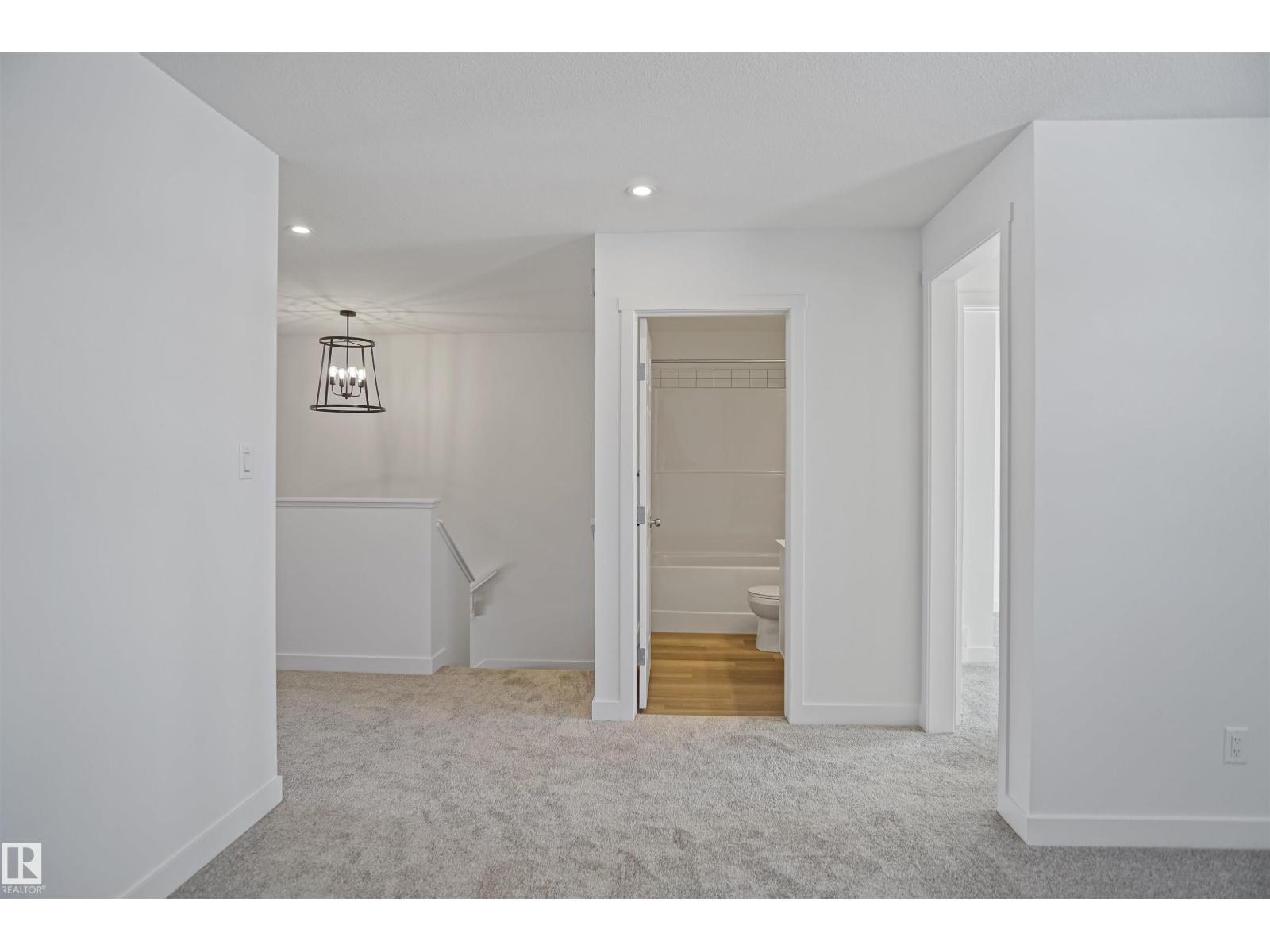 619 Ashgrove Ci Property Photo 14