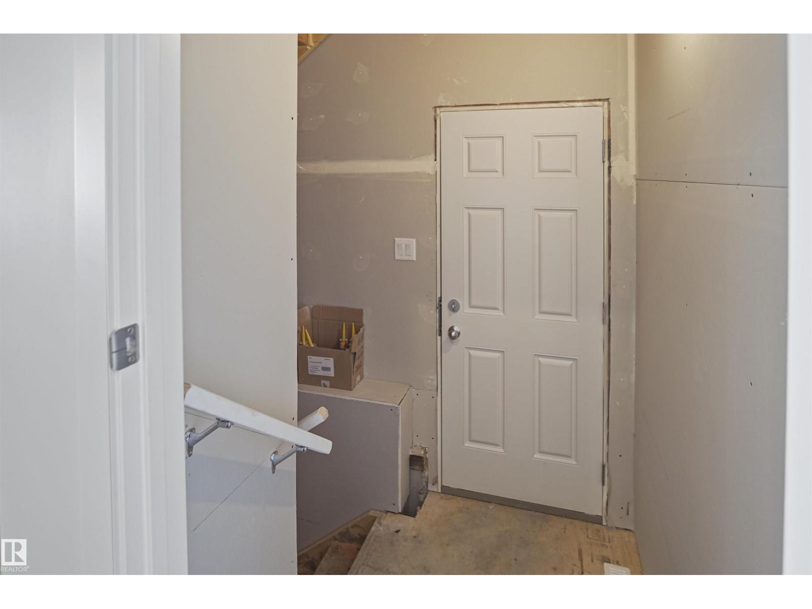 619 Ashgrove Ci Property Photo 29