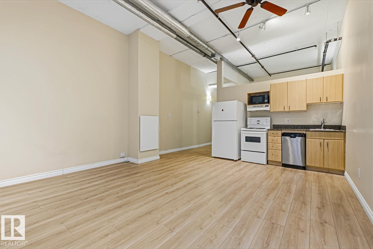 #204 10024 Jasper Av Nw Property Photo 8