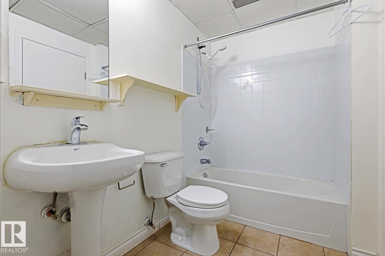 #204 10024 Jasper Av Nw Property Photo 21