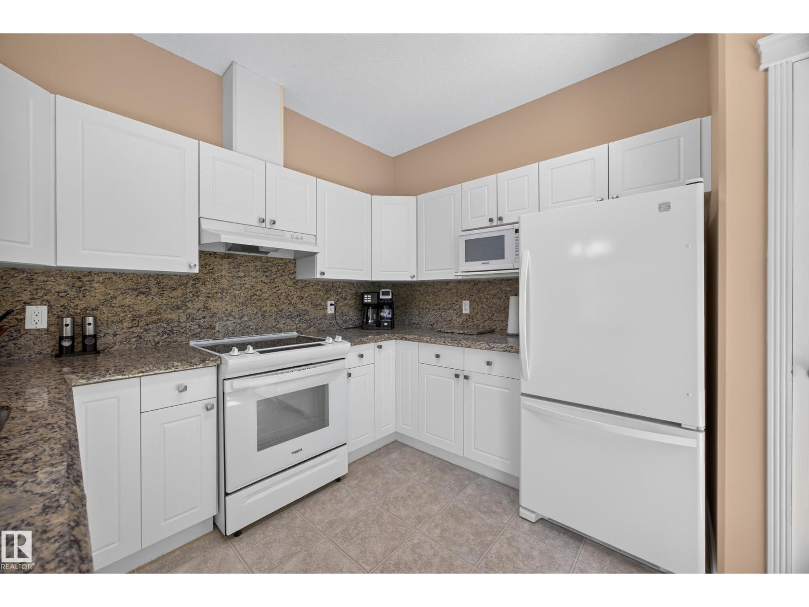 #31 1780 Glastonbury Bv Nw Property Photo 19