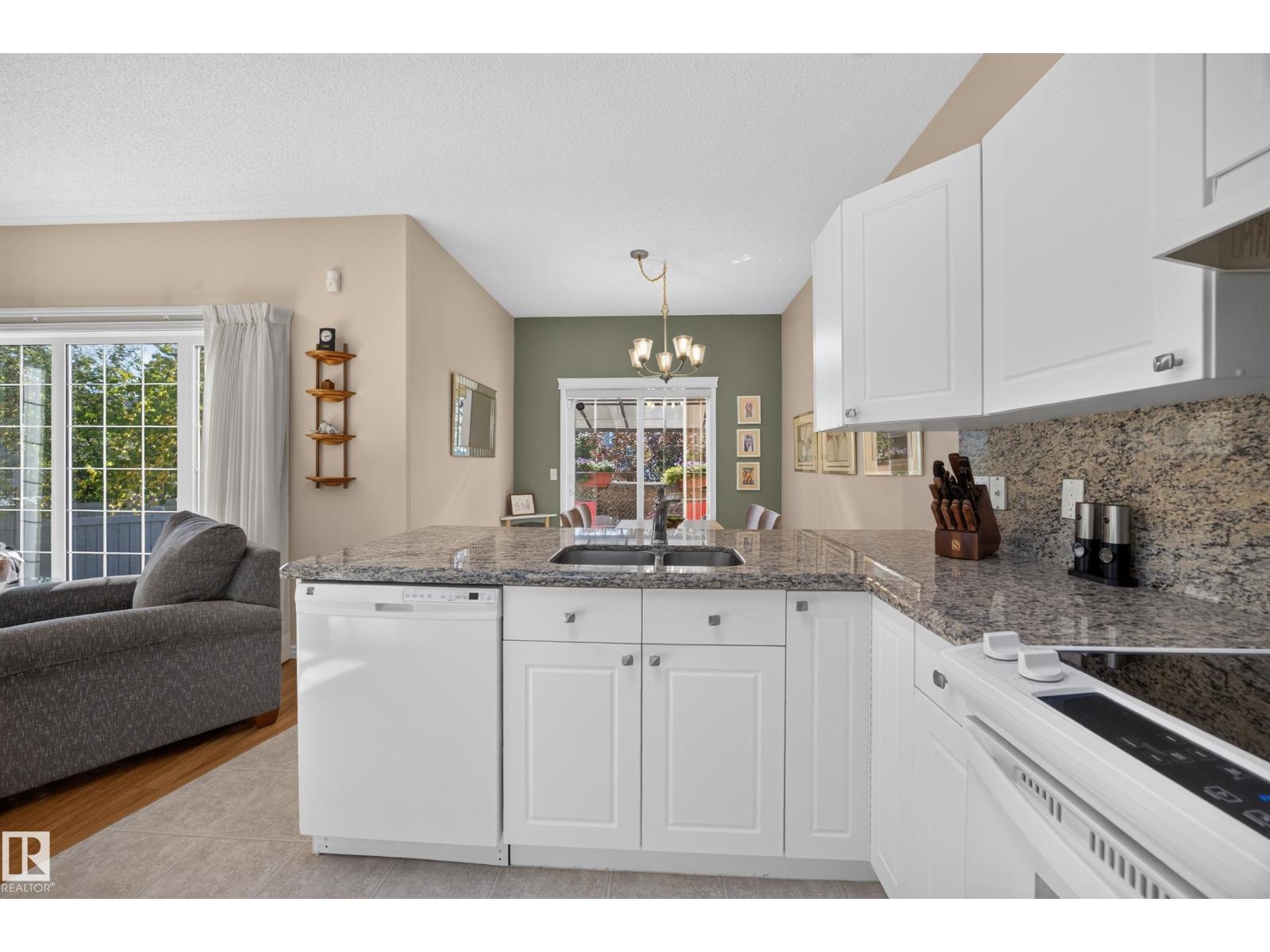 #31 1780 Glastonbury Bv Nw Property Photo 20