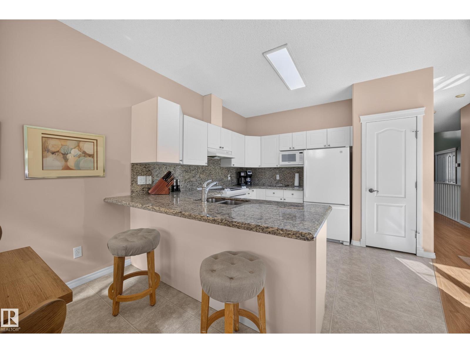 #31 1780 Glastonbury Bv Nw Property Photo 22