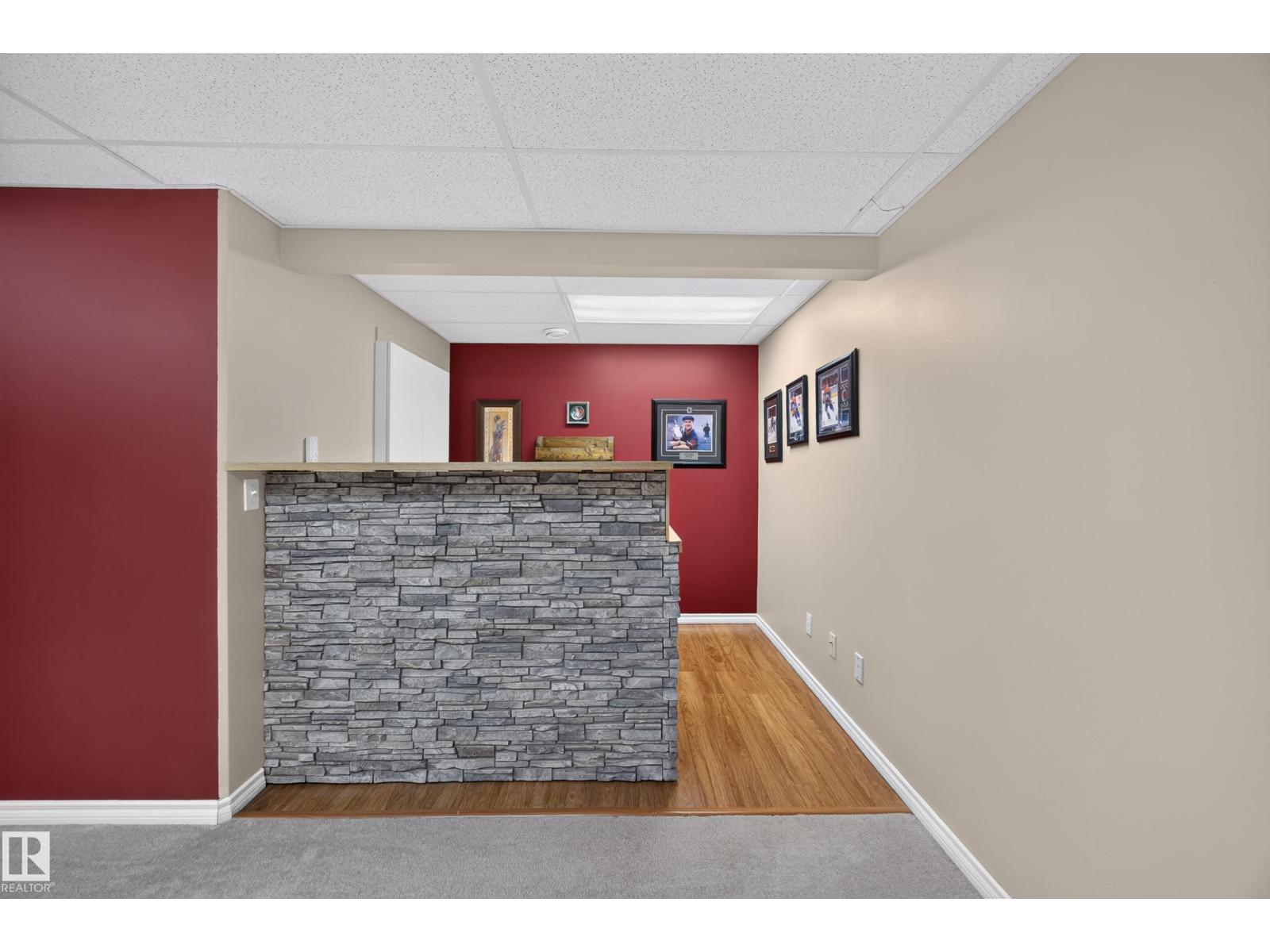 #31 1780 Glastonbury Bv Nw Property Photo 40