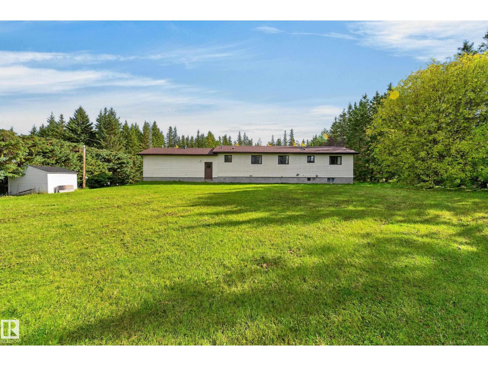 5003 46 St Property Photo 14