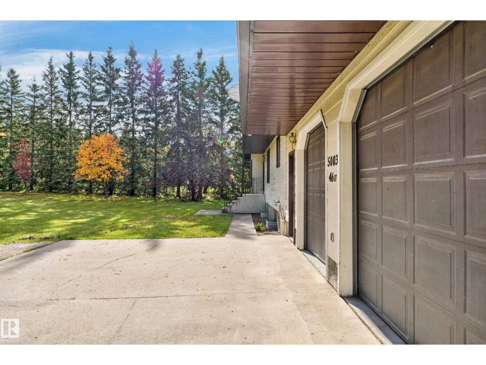 5003 46 St Property Photo 15