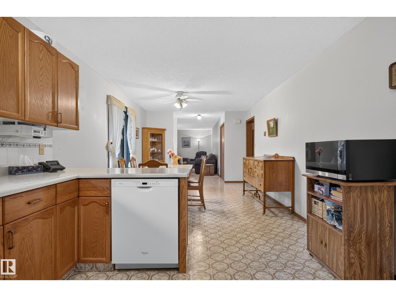 5003 46 St Property Photo 29