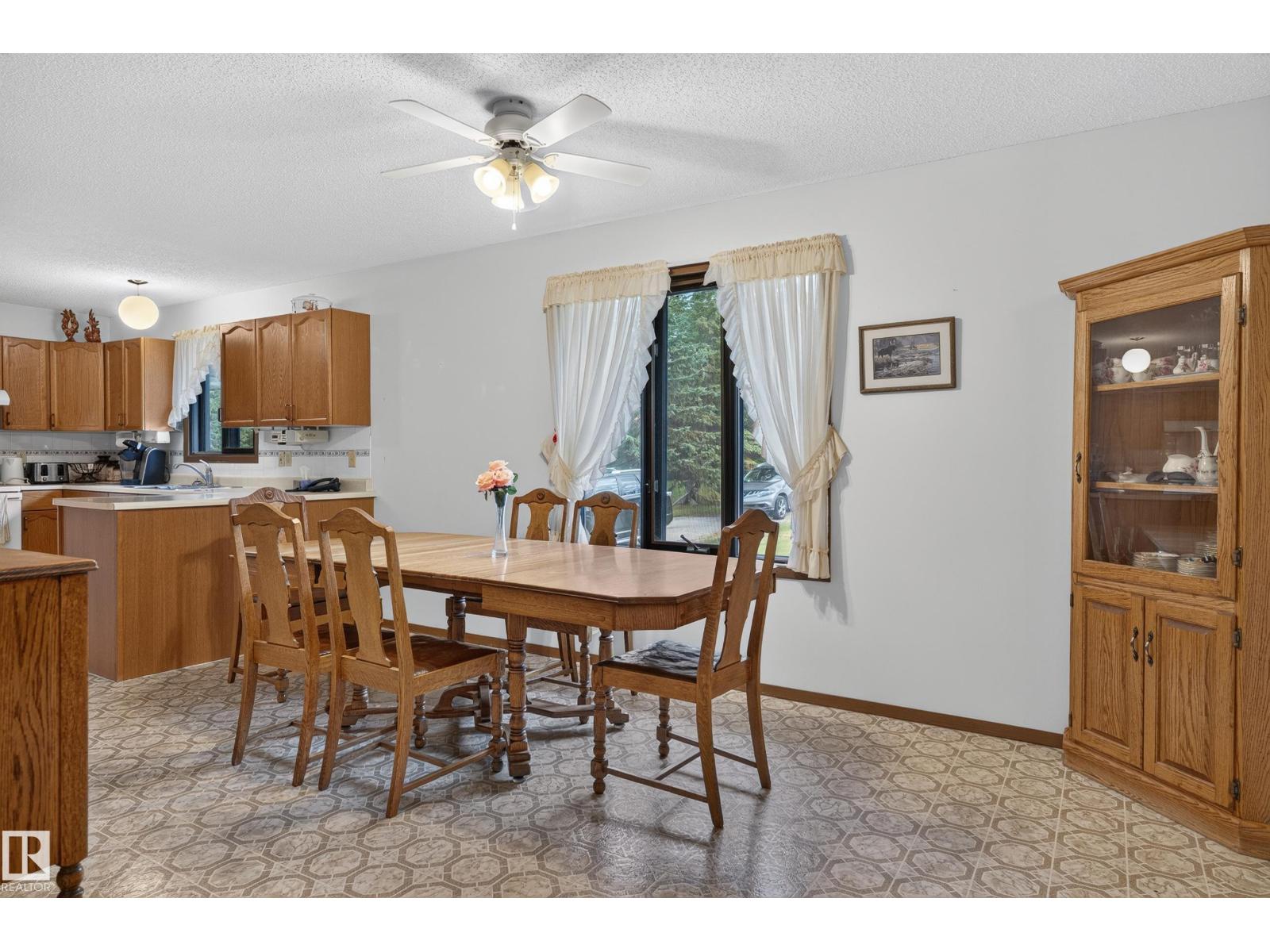 5003 46 St Property Photo 33