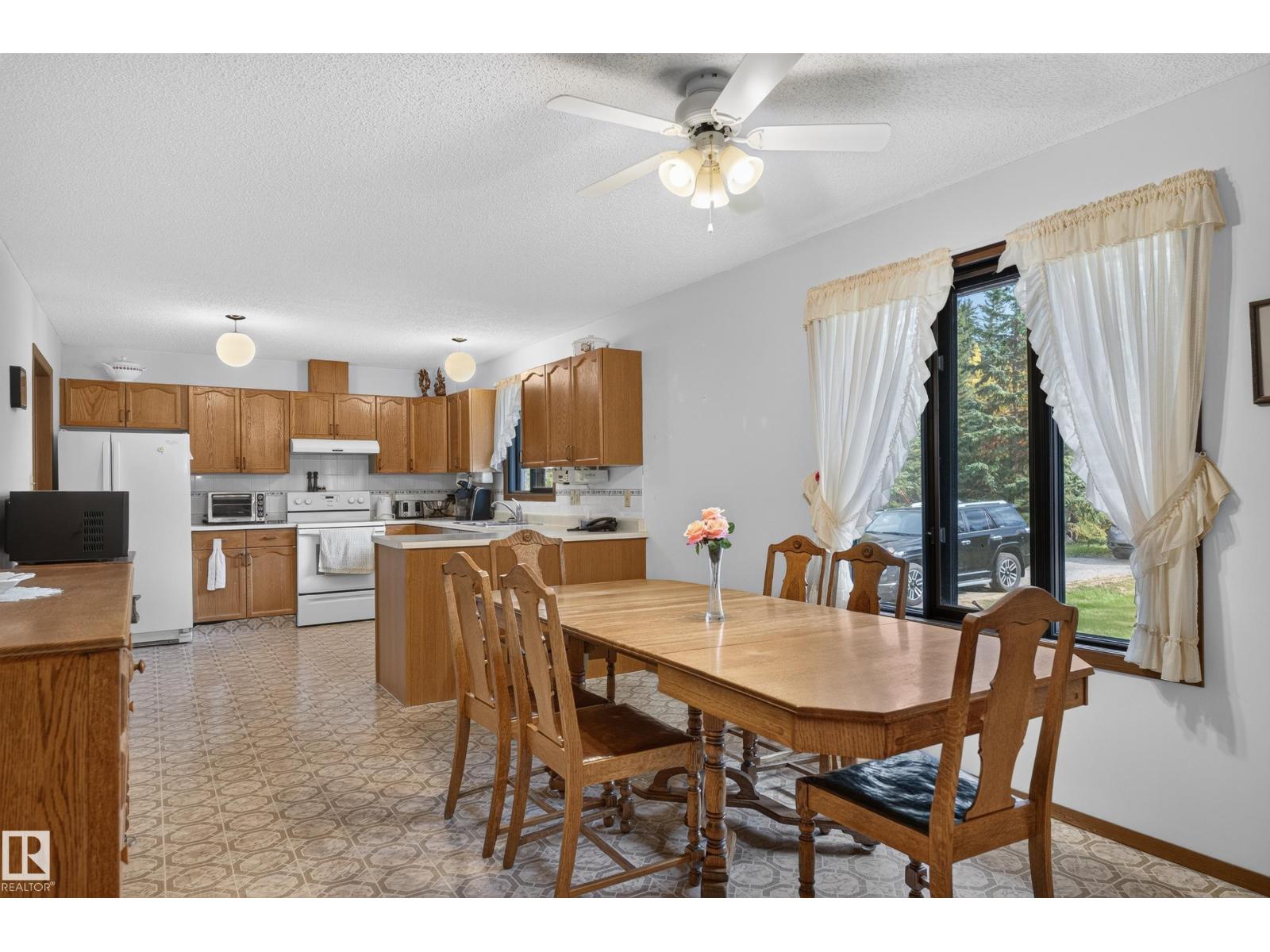 5003 46 St Property Photo 39
