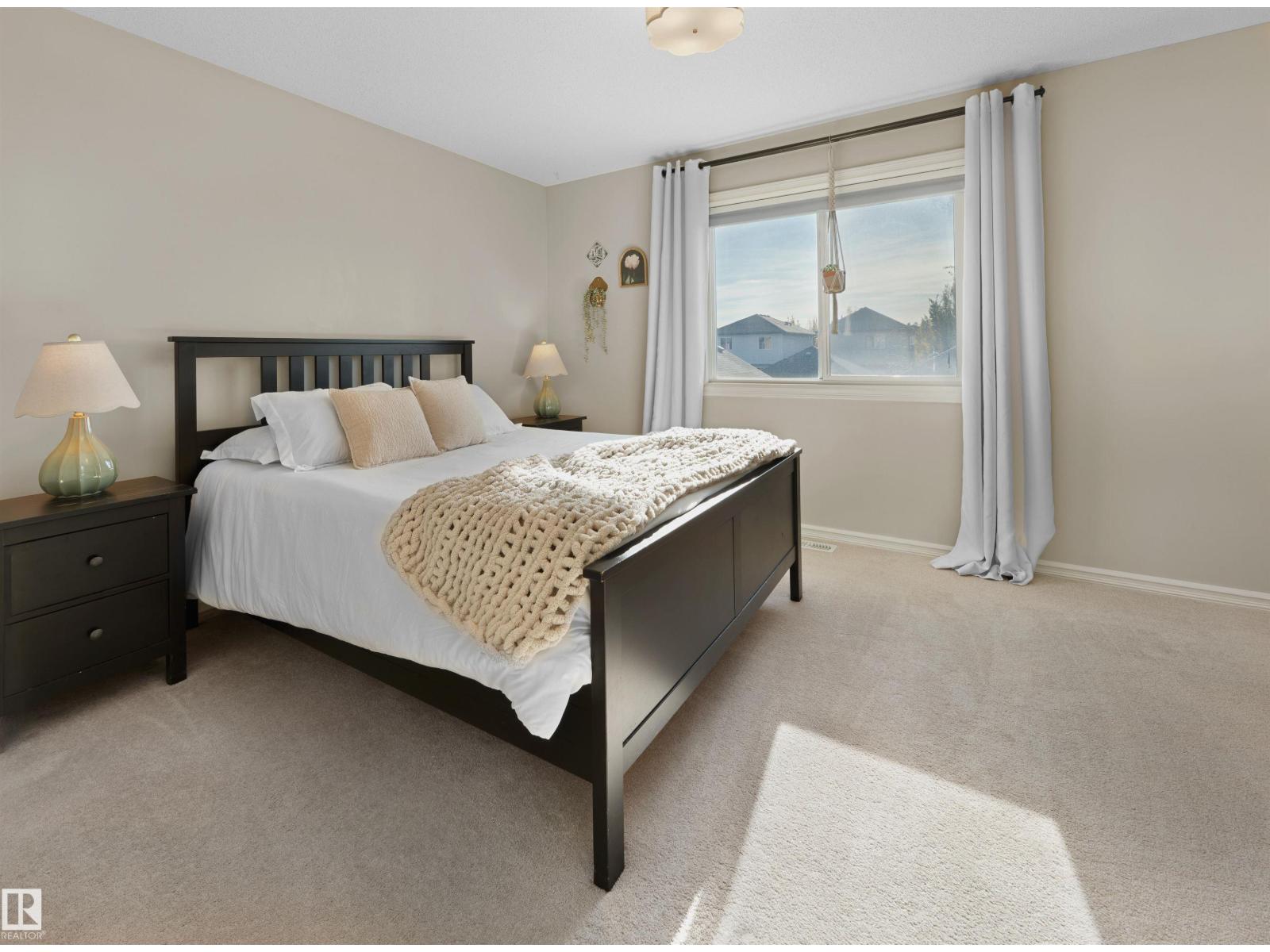 1175 36 Av Nw Property Photo 16