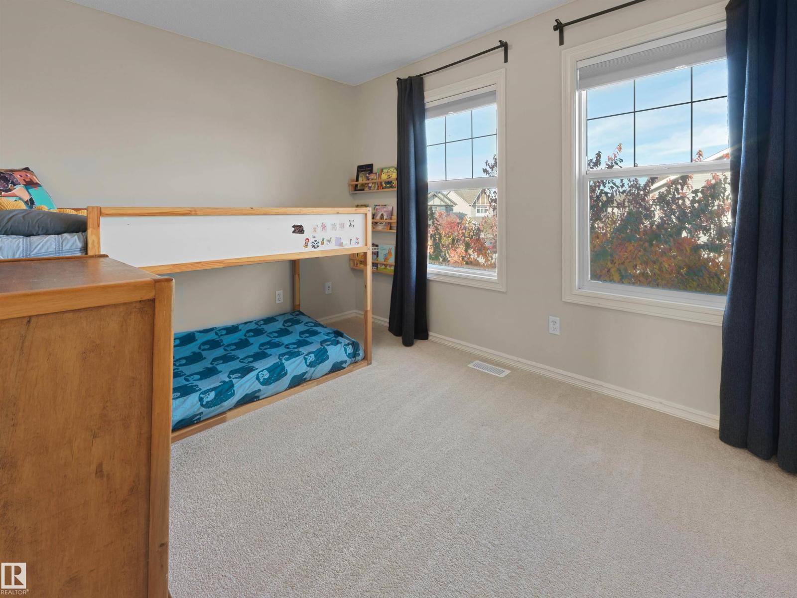 1175 36 Av Nw Property Photo 21