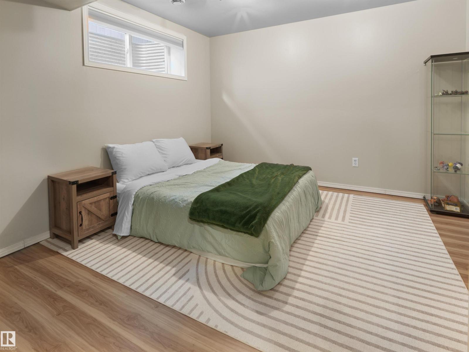 1175 36 Av Nw Property Photo 24