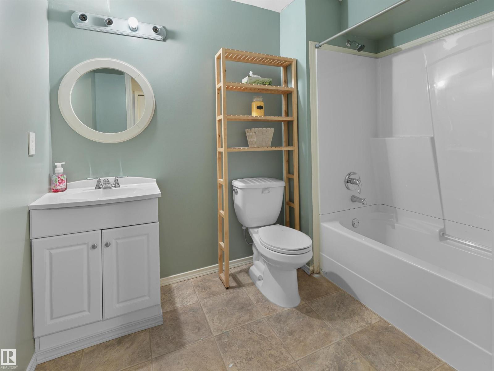 1175 36 Av Nw Property Photo 25