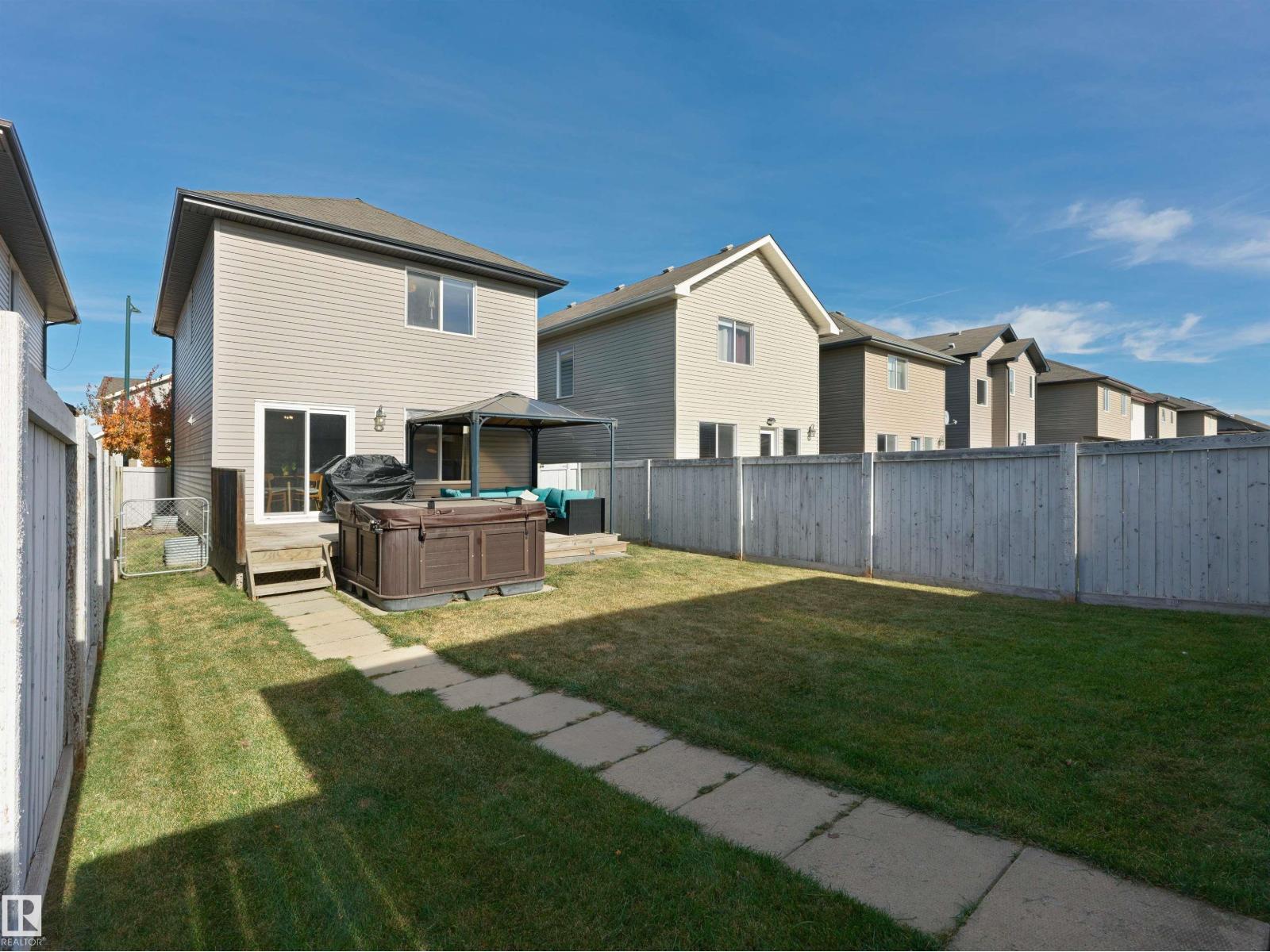 1175 36 Av Nw Property Photo 28
