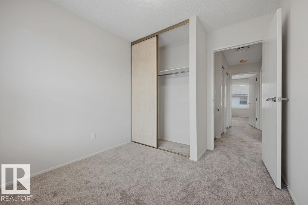 10473 24 Av Nw Property Photo 19