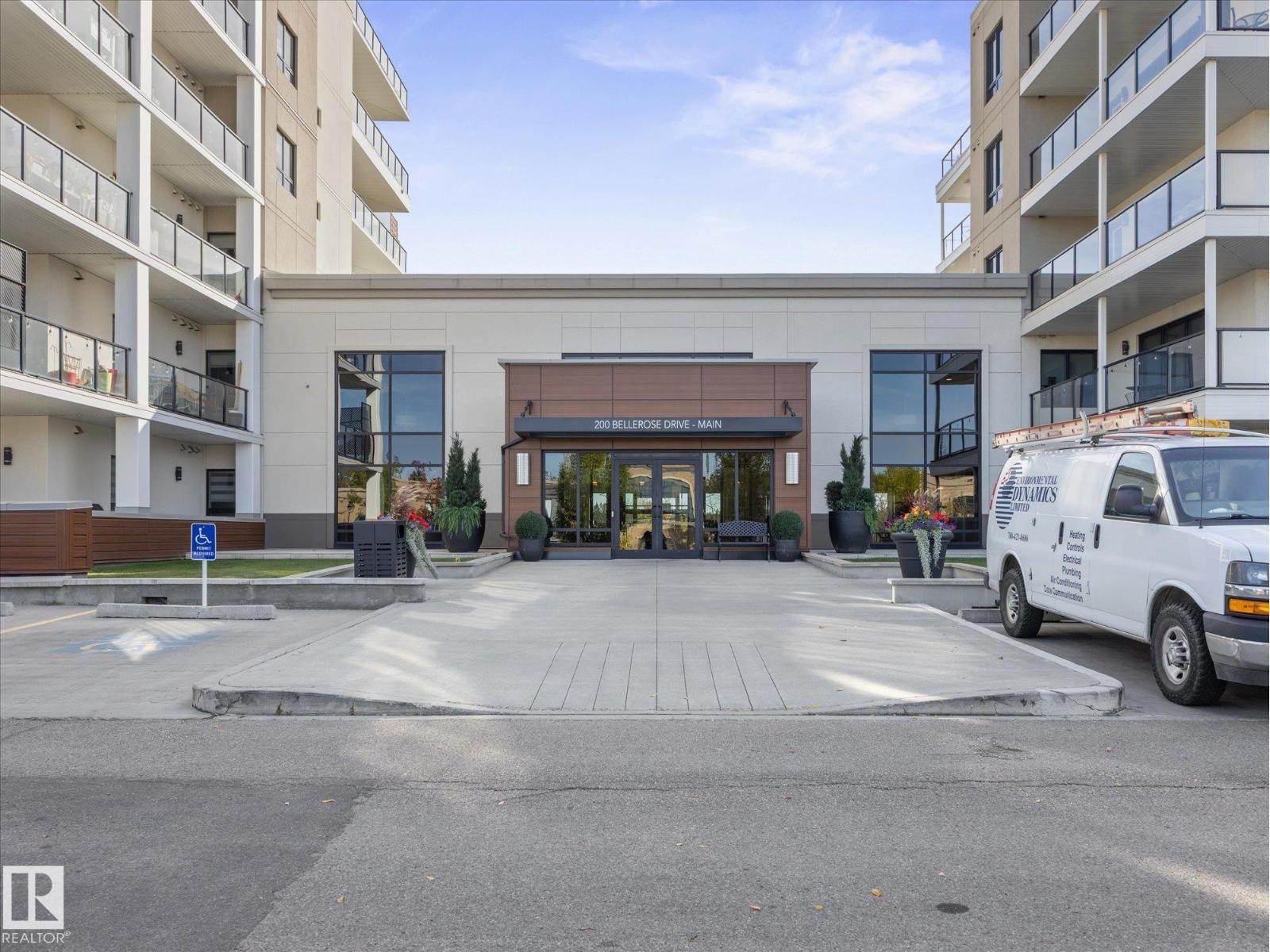 #416 200 Bellerose Dr Property Photo 3
