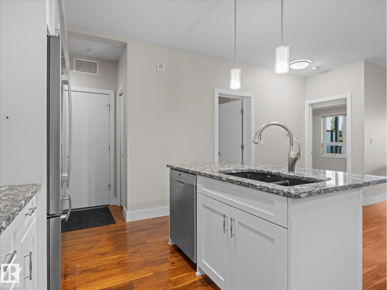 #416 200 Bellerose Dr Property Photo 4