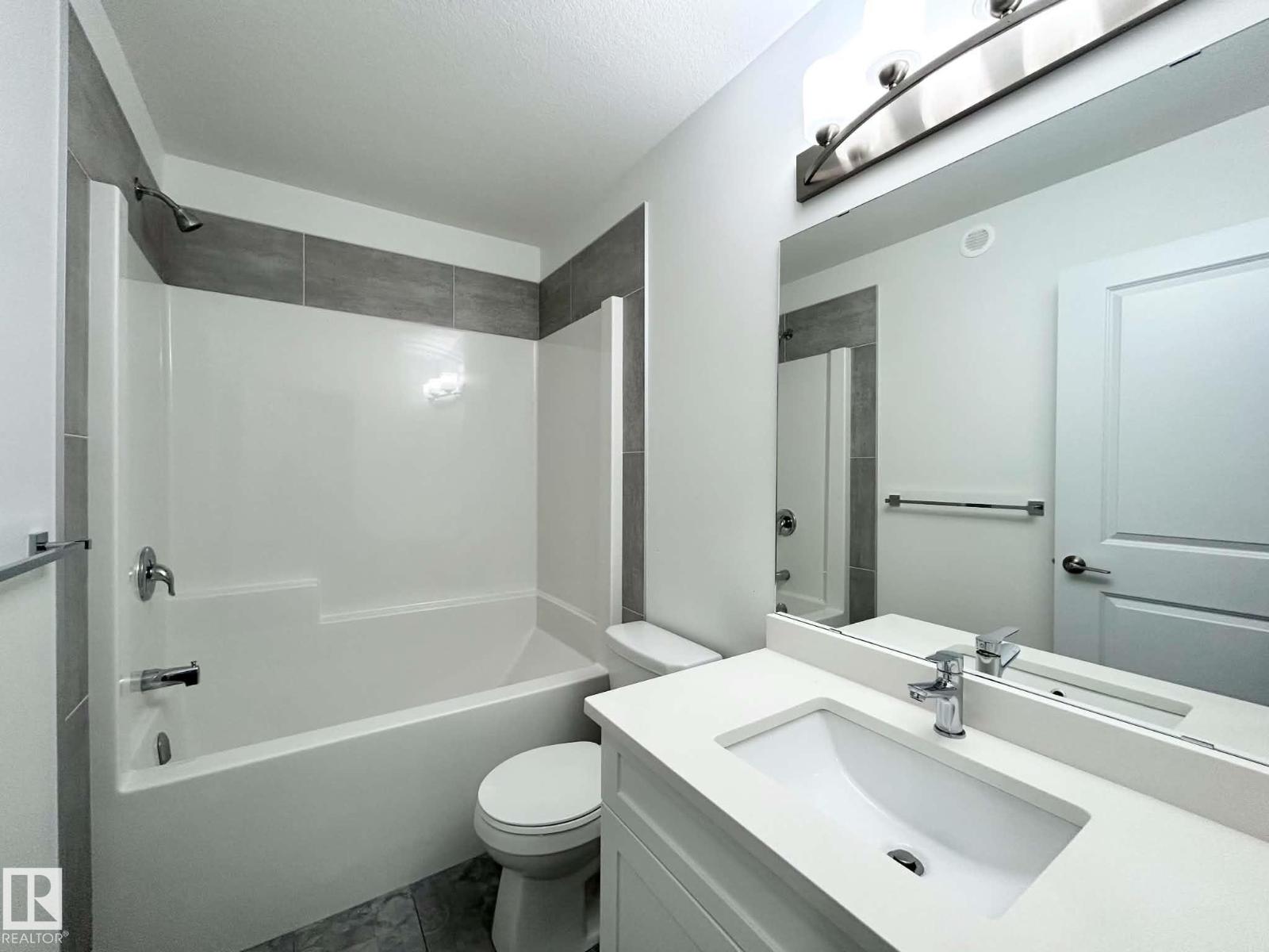 19728 29 Av Nw Property Photo 12