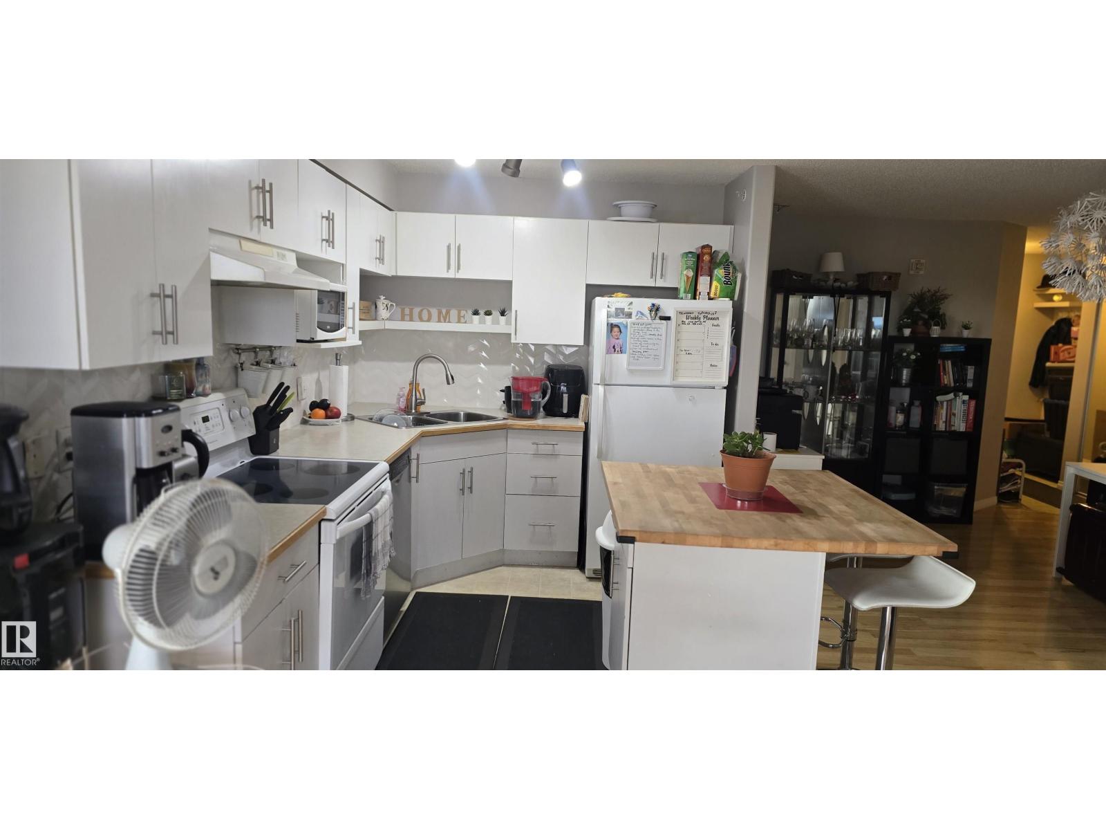 #502 11325 83 St Nw Property Photo 7