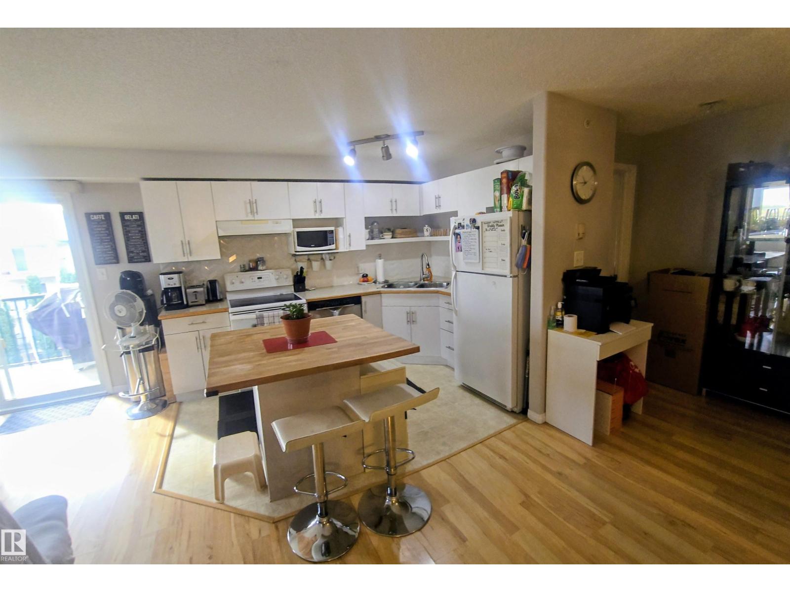 #502 11325 83 St Nw Property Photo 8