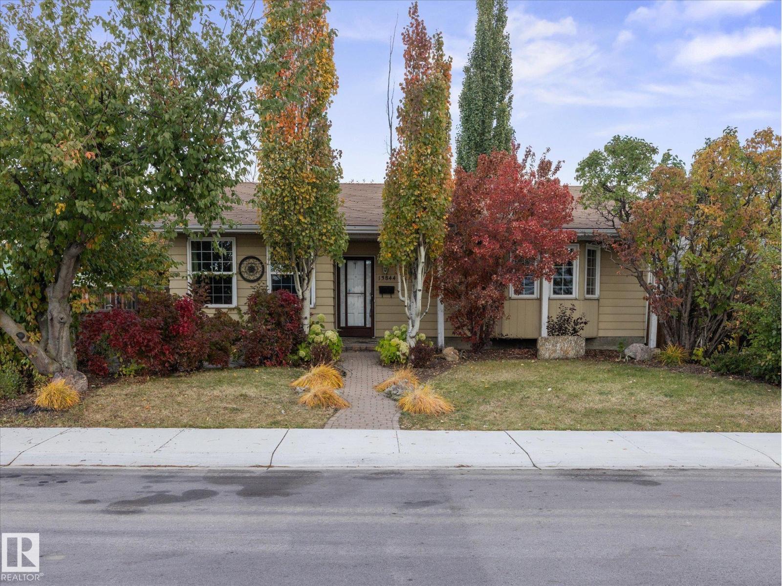 13844 30 ST NW Property Photo 1