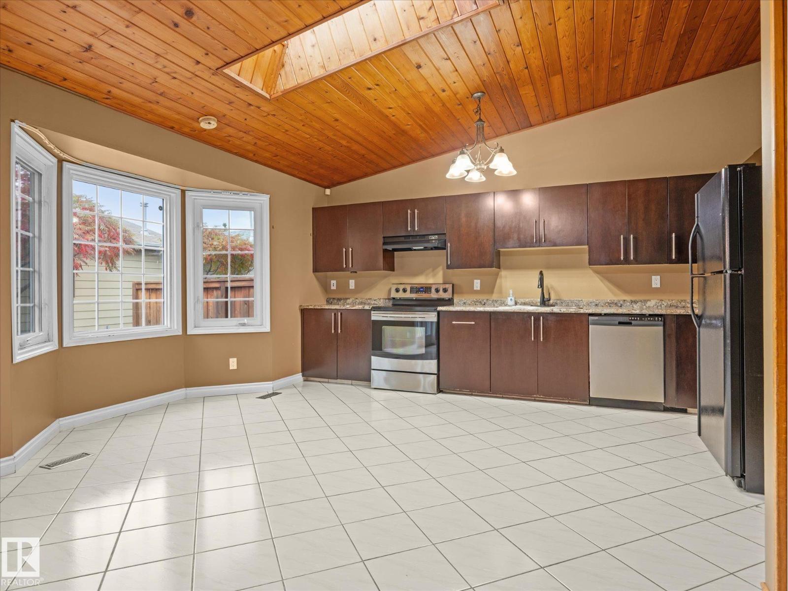 13844 30 St Nw Property Photo 5
